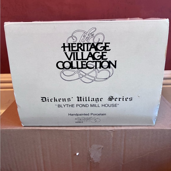 Dept 56 Dickens Village Series “Blythe Pond Mill House” #6508-0 1996 - Picture 12 of 13